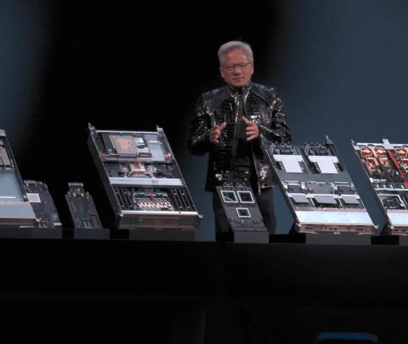 英伟达黄仁勋揭秘Groq LPU整合路线图